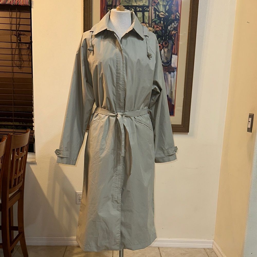 Travel Smith Women's Tan HoodedTrench Coat w/ Removable Hood Size Medium